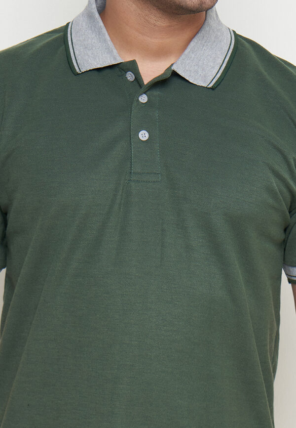 Polo Shirt Dark Green - Motif - Kancing - Gambar 6